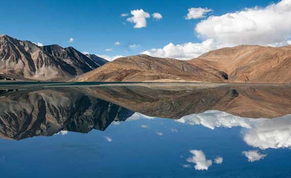 pangong-tso-see